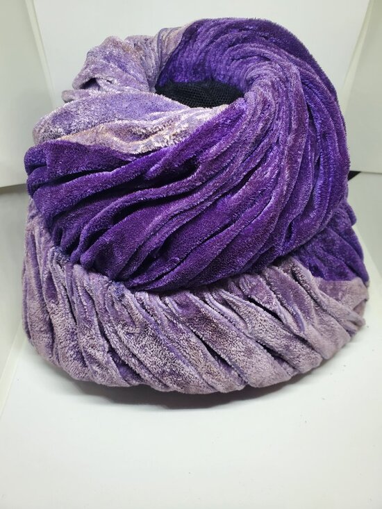 Vintage Crushed Velvet Light and Dark Purple Cloche Flapper Hat Ladies Womens main image 13